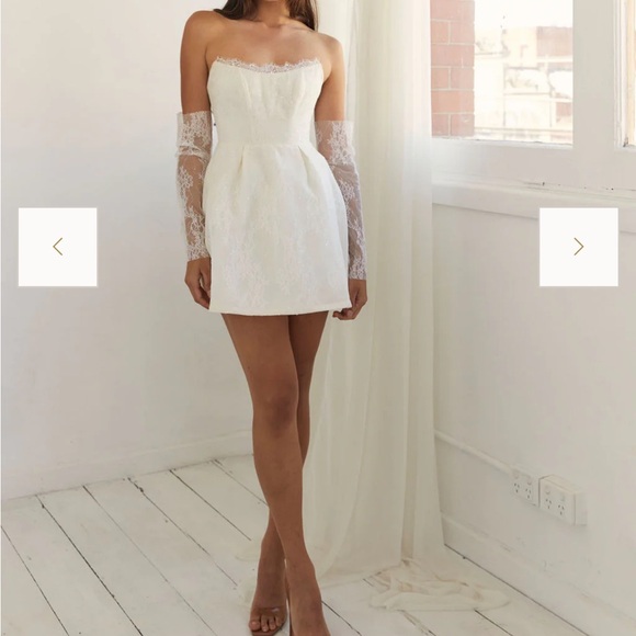 Chic Strapless White Lace Dress - Picture 3 of 4